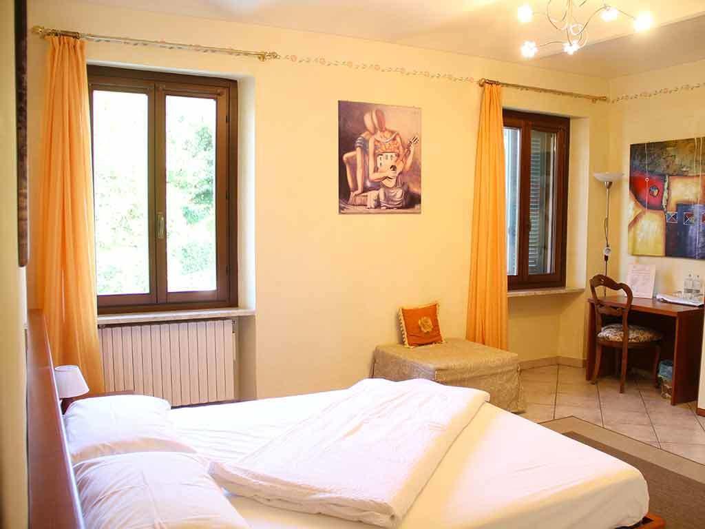 Da Rosa Bed And Breakfast Neviglie Bilik gambar